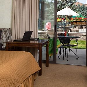 Ground Floor Queen Room